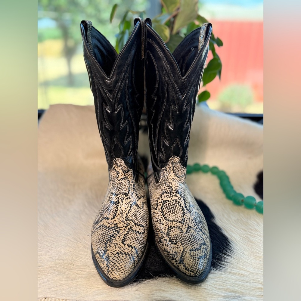 Vintage Snakeskin Cowboy Boots